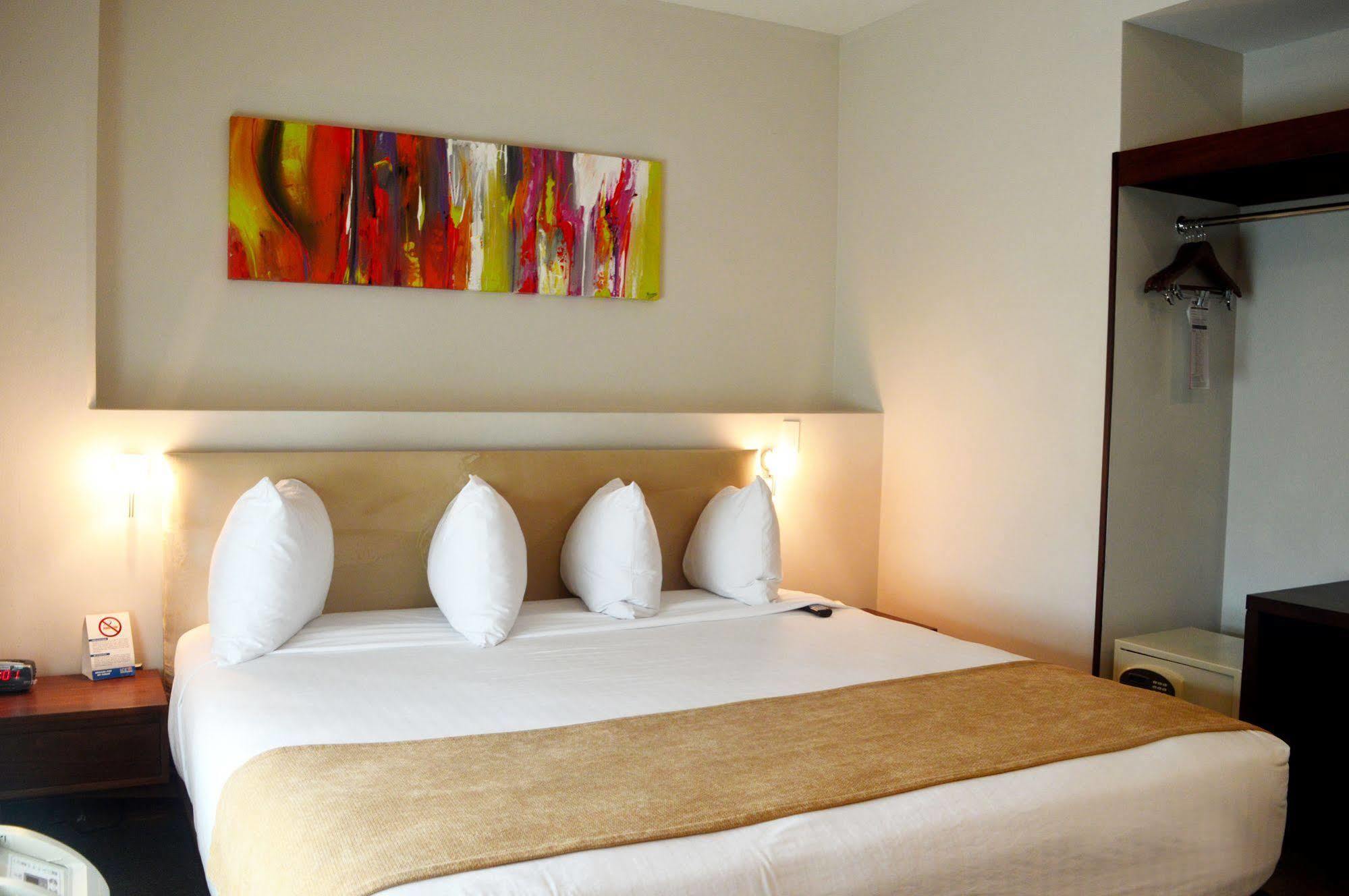 Hotel Hex เอสเตลิ ภายนอก รูปภาพ